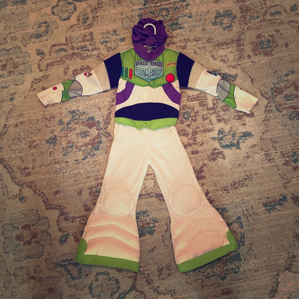 ❗️SOLD ❗️BUZZ LIGHT YEAR COSTUME 3T-4T toddler